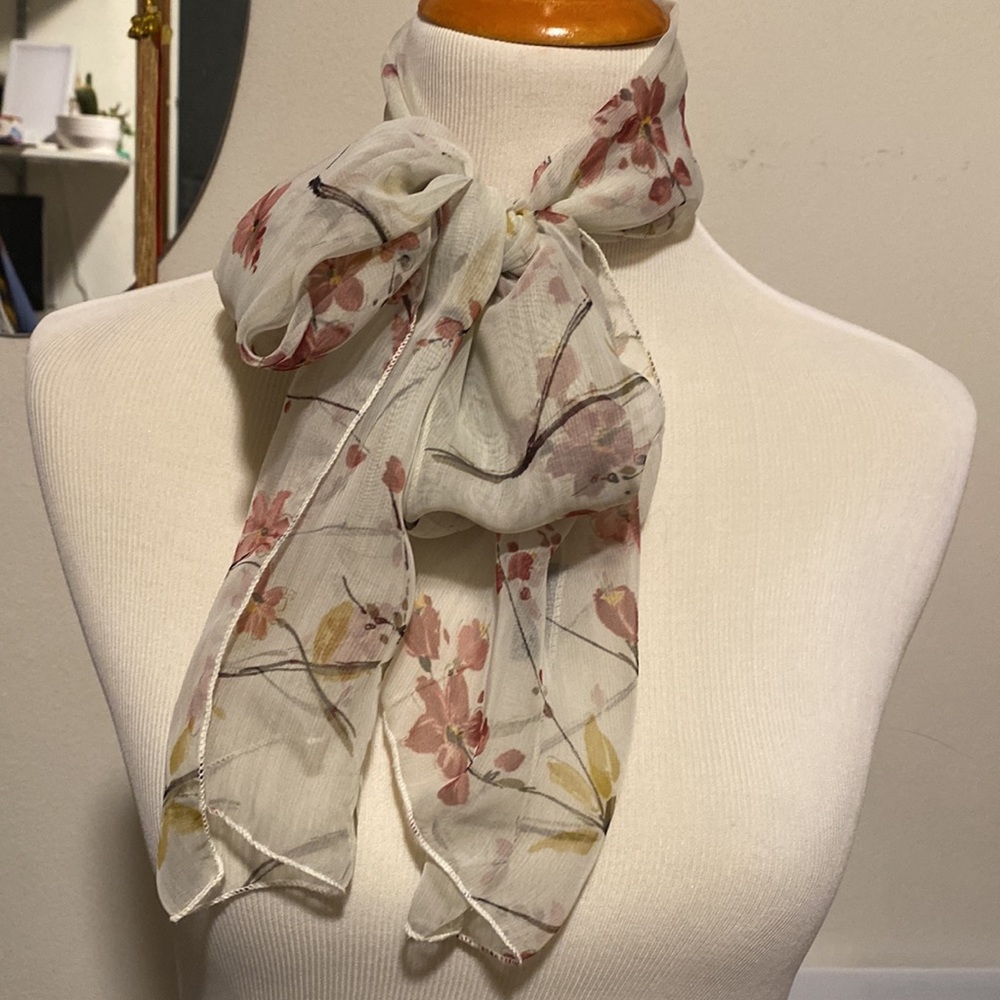 Sheer scarf. White with plum and gold flowers. Polyester. Great condition!!